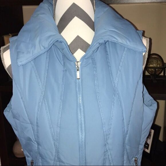 Tribal Blue Puffer Vest Size Small - Picture 3 of 6